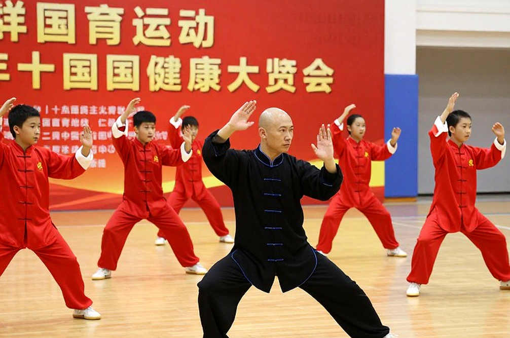 Hai giải trẻ châu Âu 2028 và bản đồ đường ống mà ETTU không nói ra
