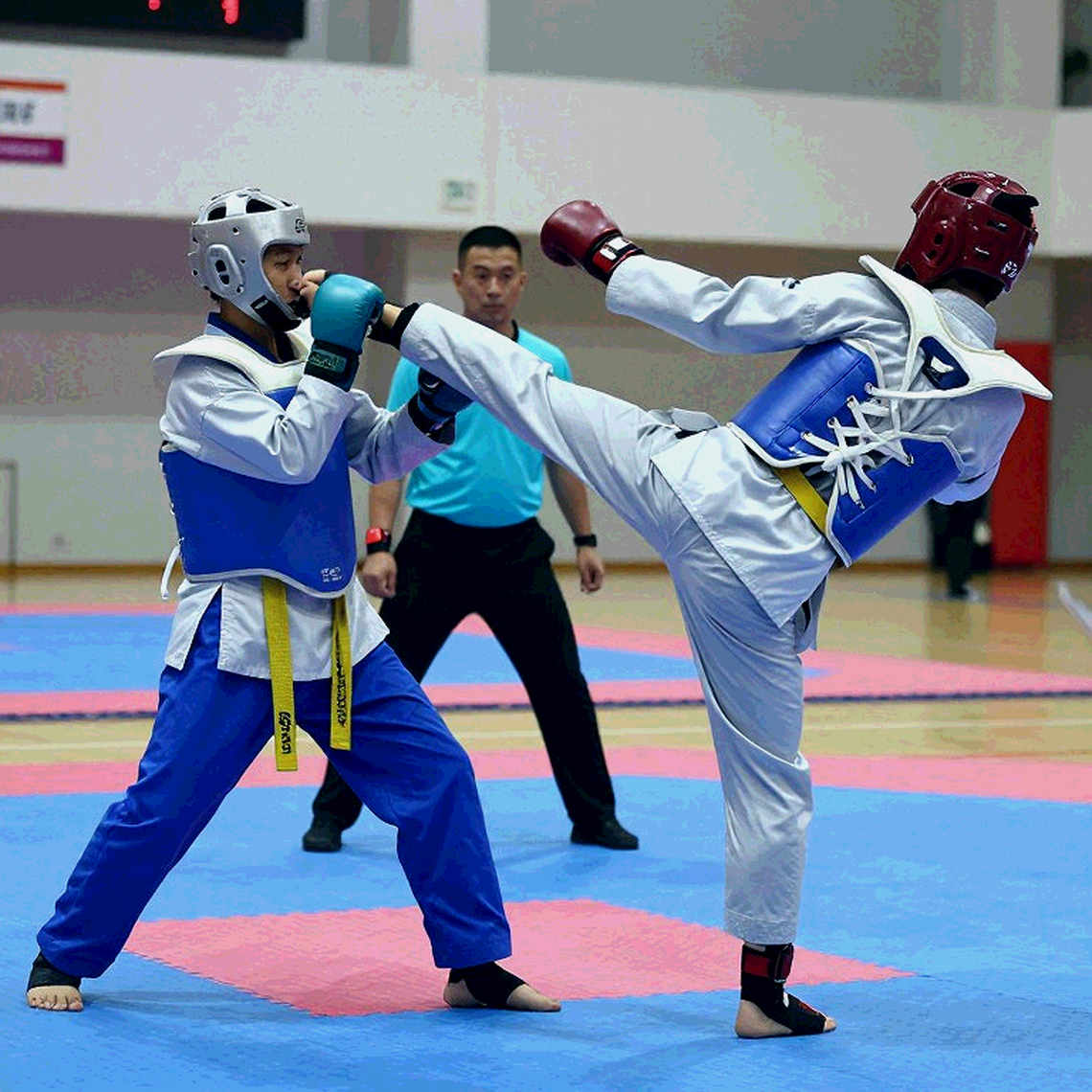 27 triều đại trong 28 năm: Giải mã chu kỳ quyền lực của hạng nặng UFC (2026–2026)